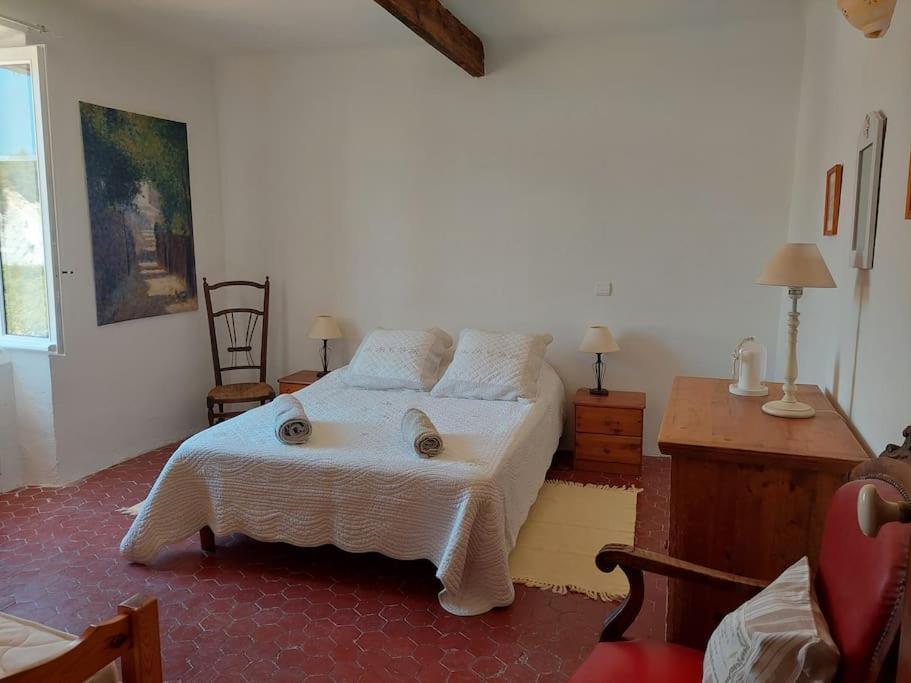 Maison De Cesar Saint-Saturnin-lès-Apt Zewnętrze zdjęcie
